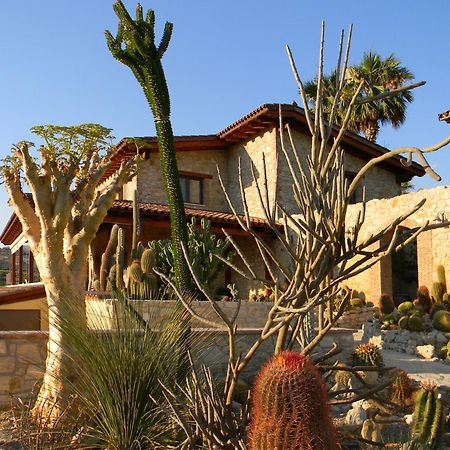 Relais Garden Cactus B&B Favara Exterior foto