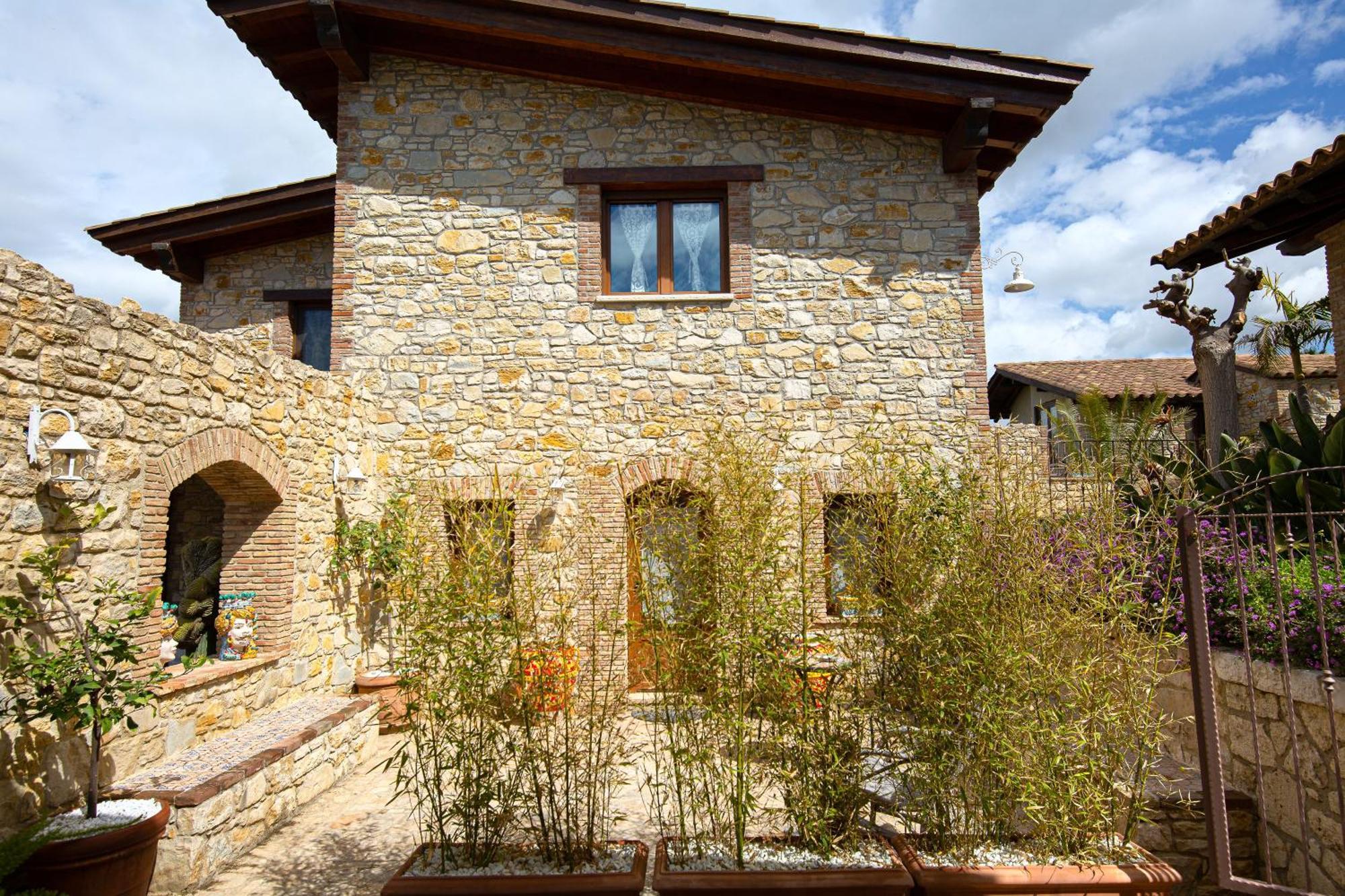 Relais Garden Cactus B&B Favara Exterior foto